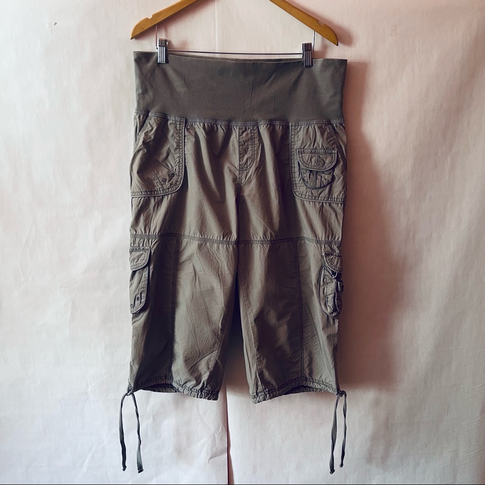 Calvin Klein Performance Maternity Cargo Capri Pants Size XL Elastic Waist Band